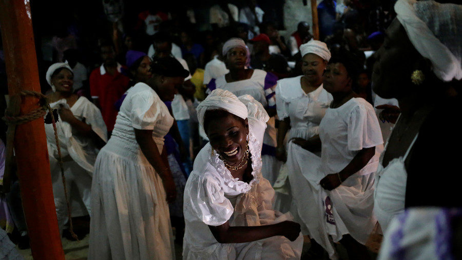 Click to enlarge Voodoo ceremony