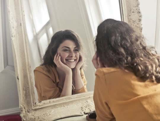 smiling Narcissist