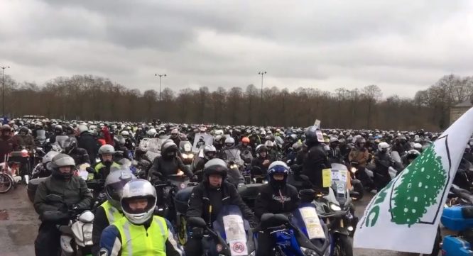 Click to enlarge A huge crowd of bikers assembled in Paris to protest the speed limit change