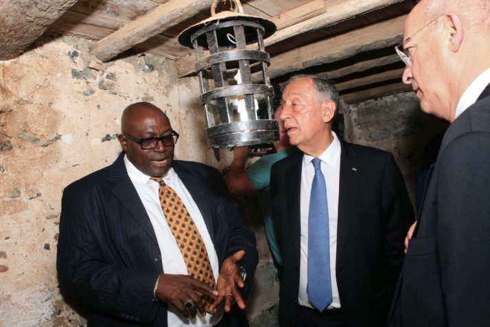 Click to enlarge Portuguese President de Sousa