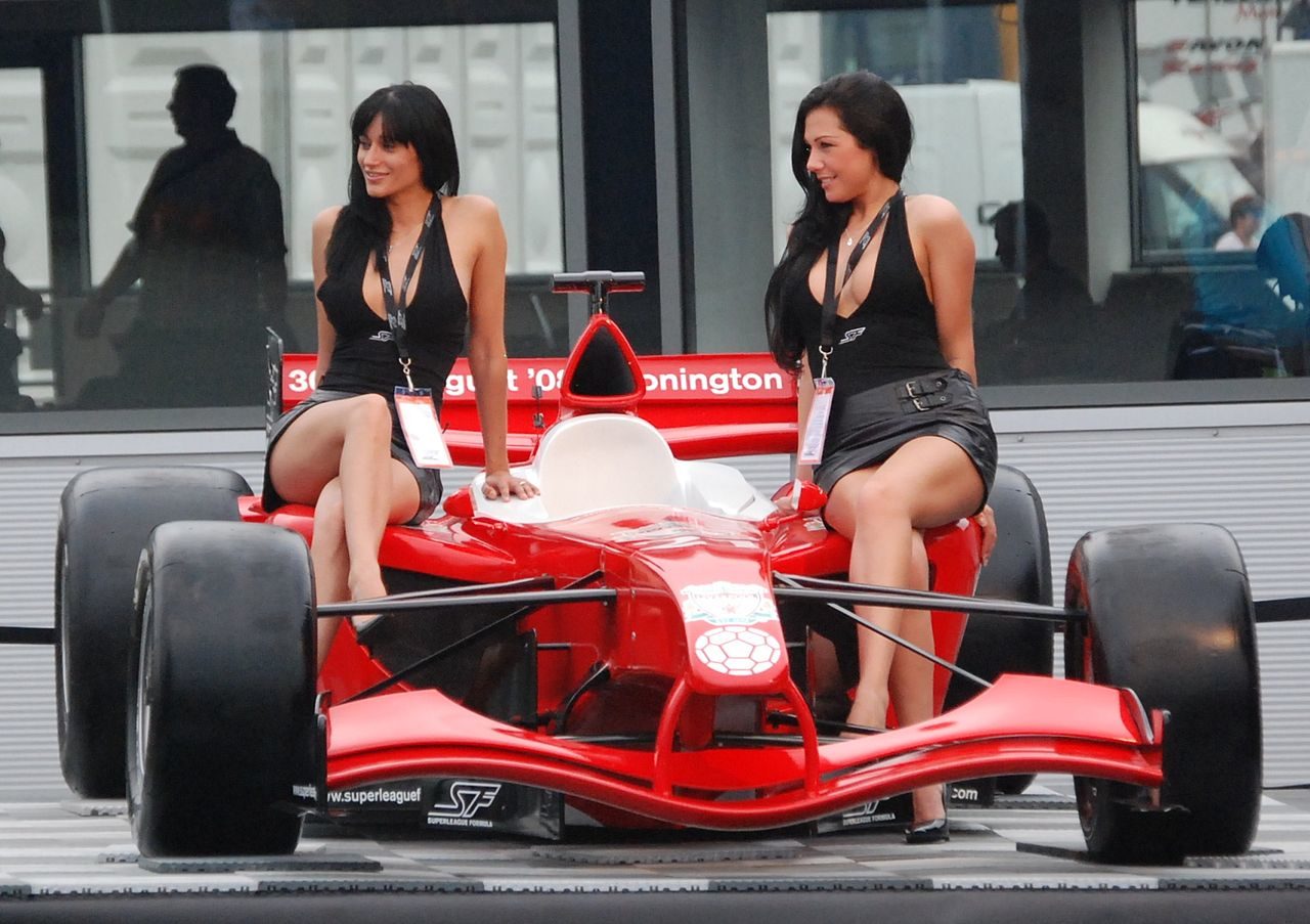 Click to enlarge Grid girls