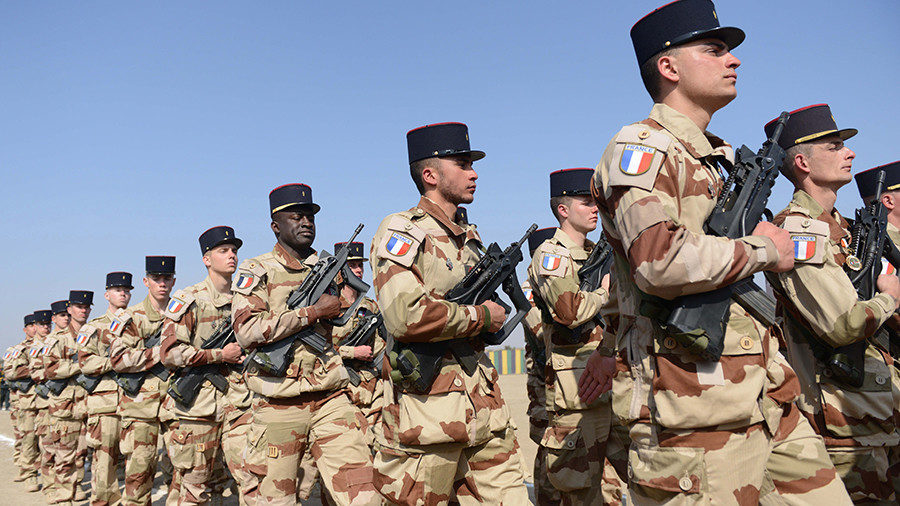 France soldiers army