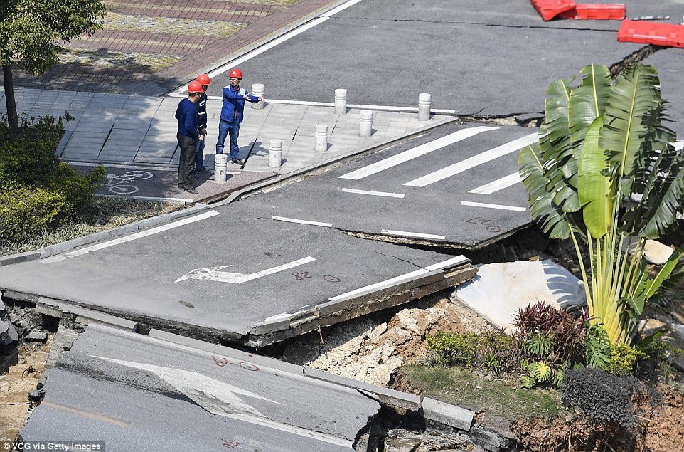 China sinkhole feb 2018