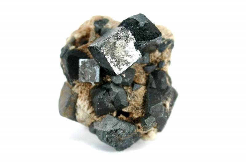 Perovskite mineral