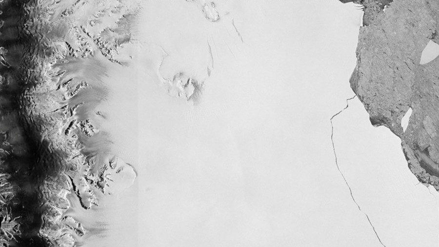 Ice shelf
