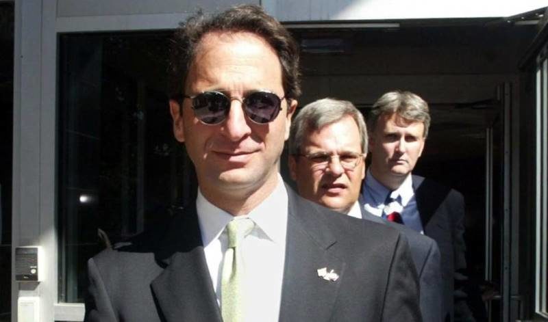 Click to enlarge Andrew Weissmann Mueller