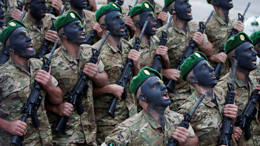 Lebanese army soldiers