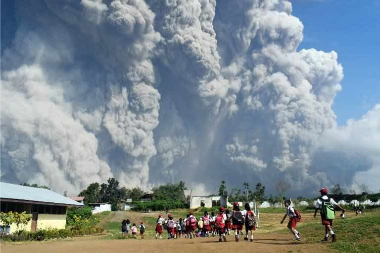 Click to enlarge Sinabung eruption February 2018