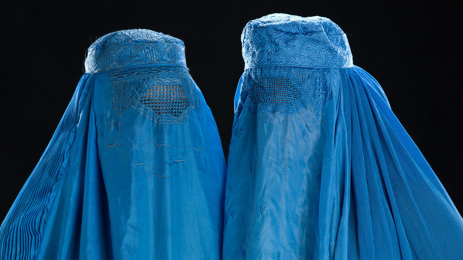muslim women full veil