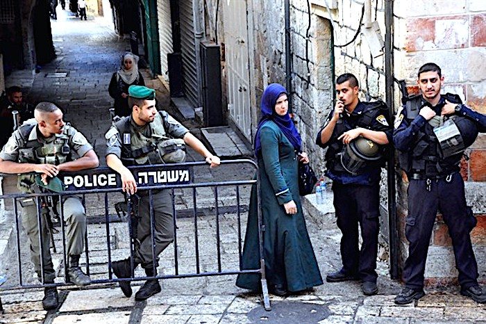 Click to enlarge Palestinian woman