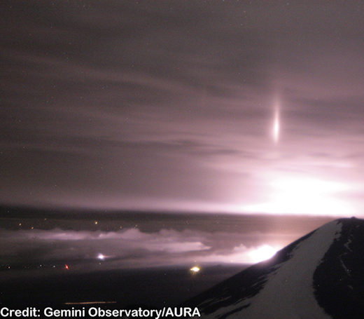 Click to enlarge light pillar hawaii