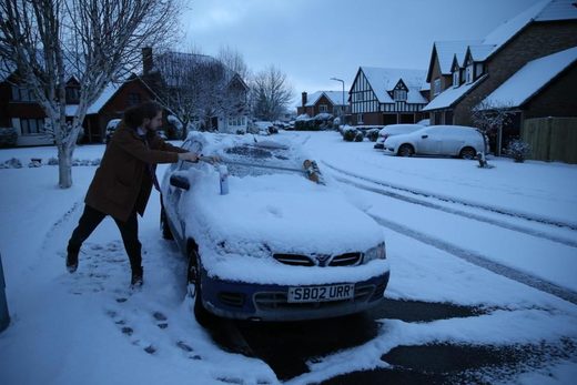 UK snow car