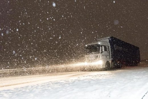 truck snow uk
