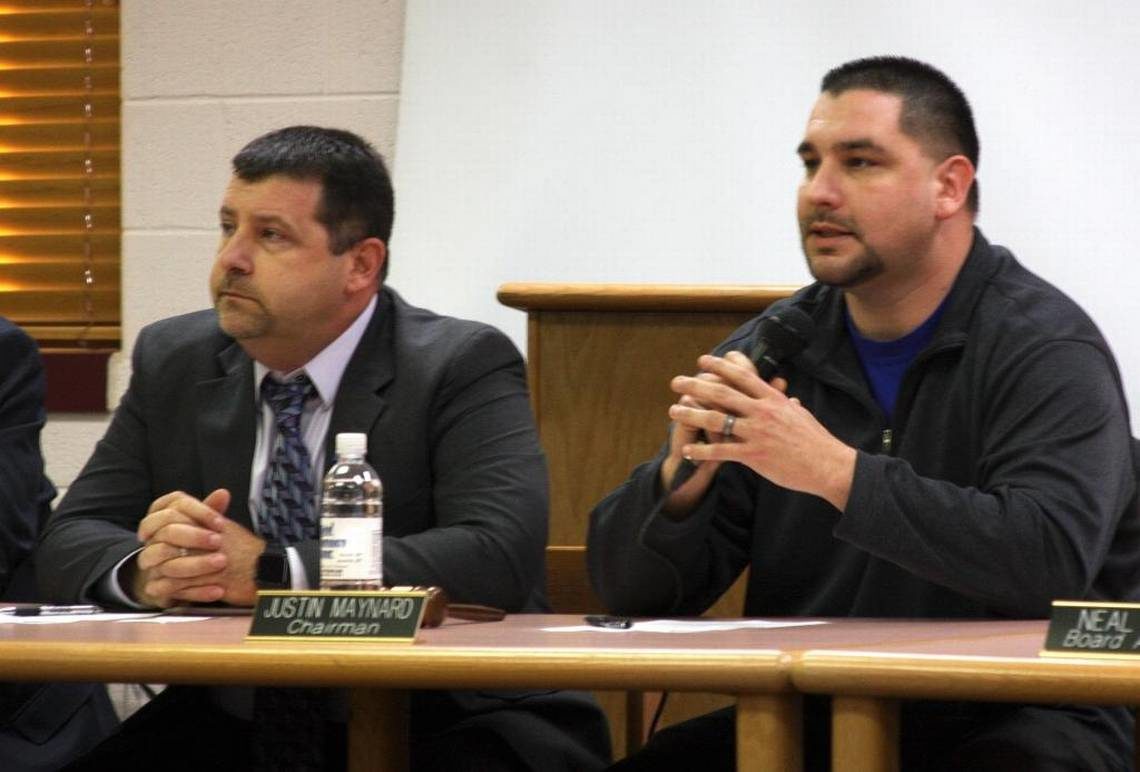 Click to enlarge Kentucky school pike county arming teachers