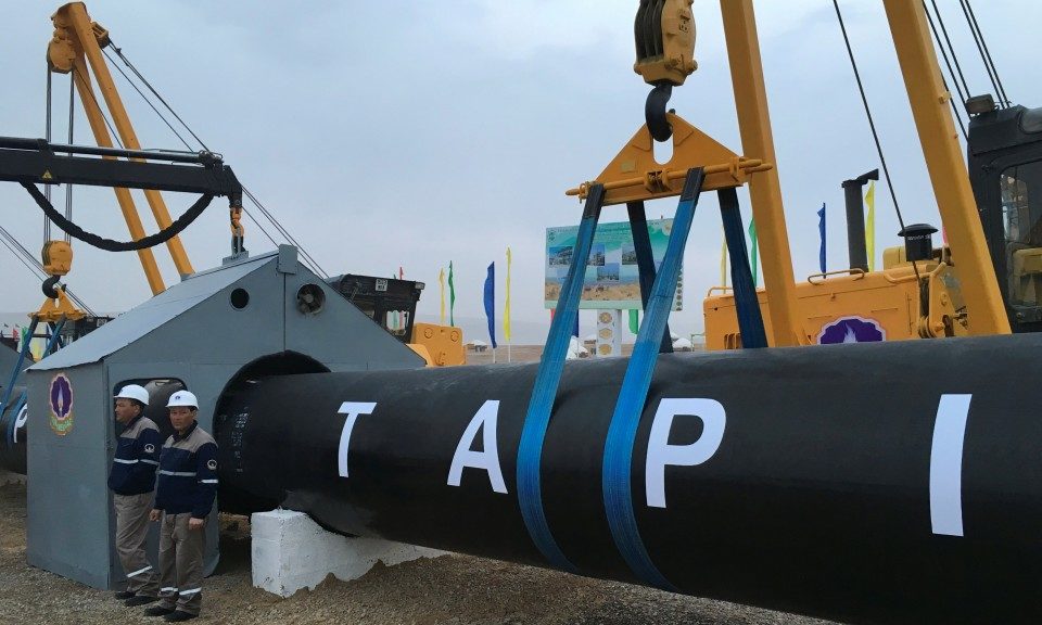 Turkmenistan gas pipe