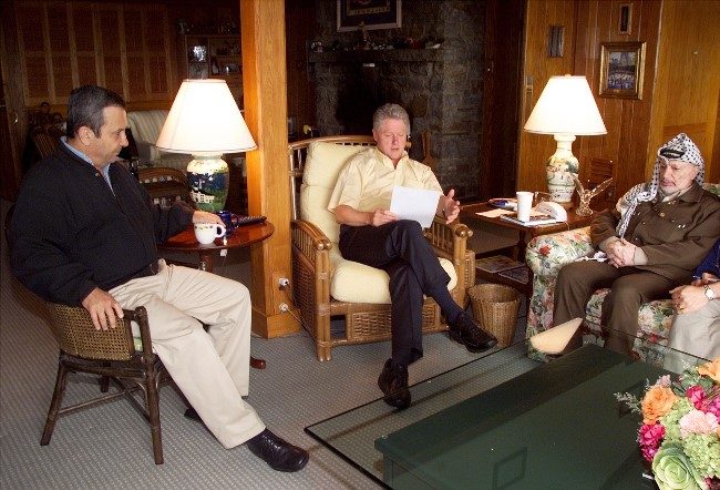 Click to enlarge Barak Clinton Arafat Camp David