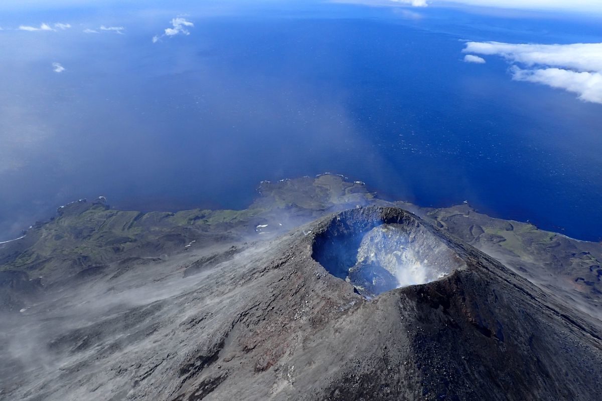Click to enlarge Cleveland Volcano on July 25, 2016.