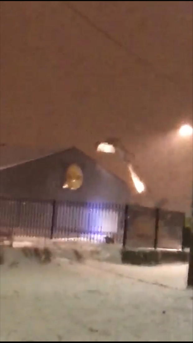 Click to enlarge Tallaght Dublin Lidl looting digger storm Emma