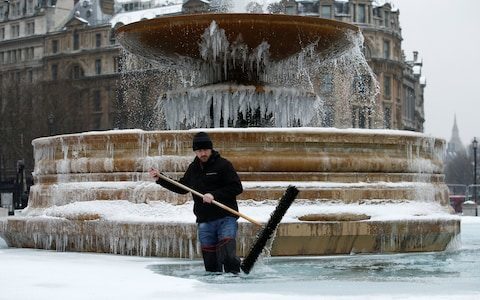Click to enlarge Trafalgar Square ice age sub zero temp