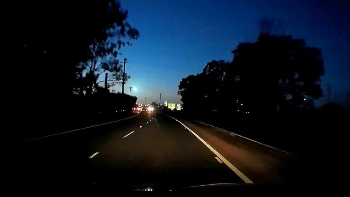 Meteor fireball above Newcastle