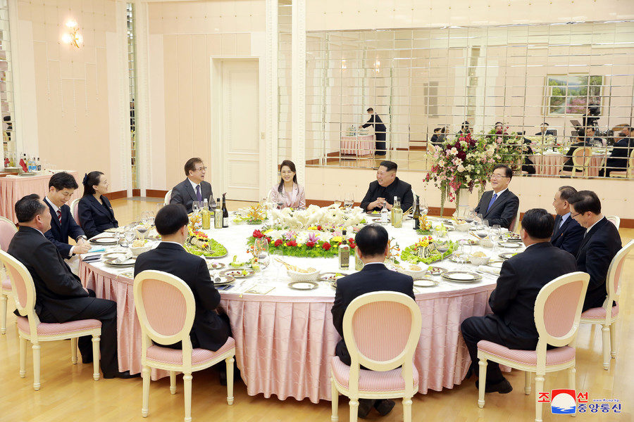 Click to enlarge A dinner