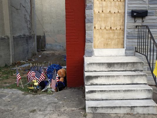 Click to enlarge Baltimore police detective Sean Suiter memorial