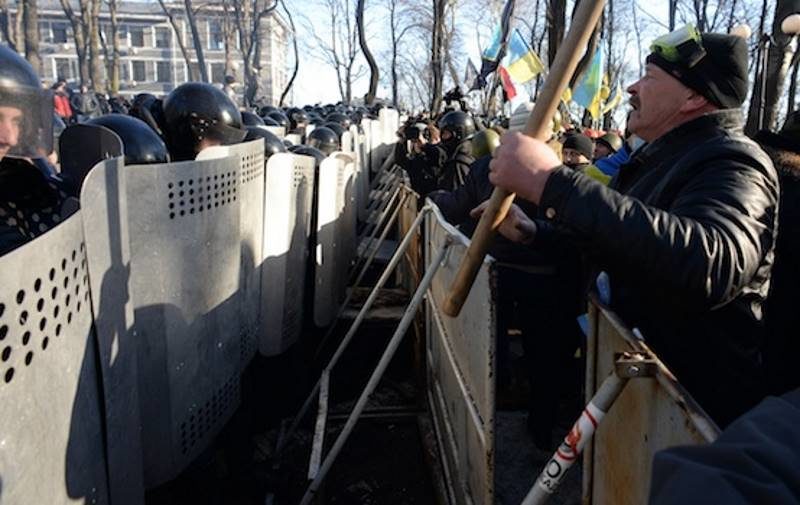 Click to enlarge Kiev protests coup Ukraine