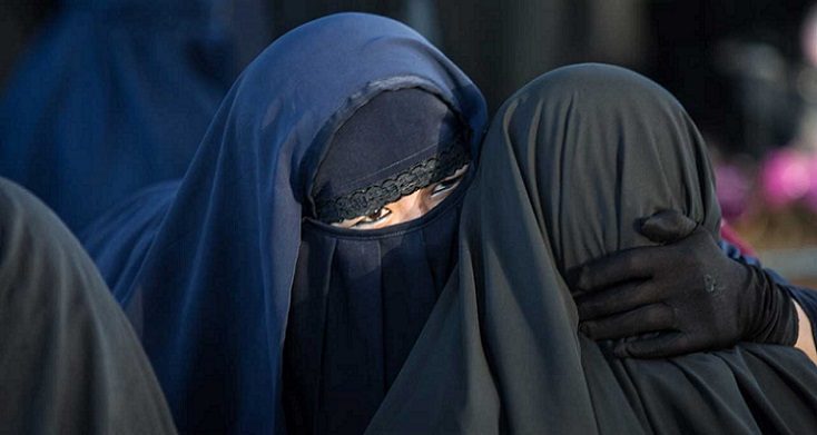 Muslim women in Veil