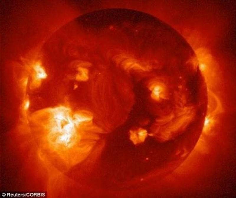 sun coronal holes