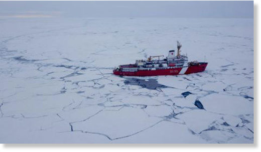 Click to enlarge icebreaker CCGS Louis S. St. Laurent