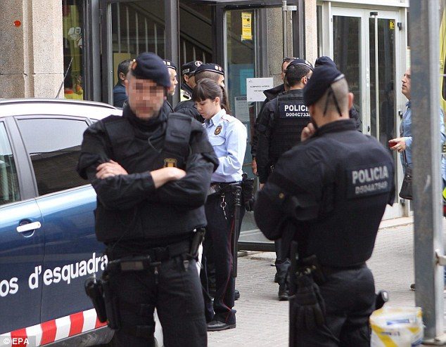 Click to enlarge madrid police