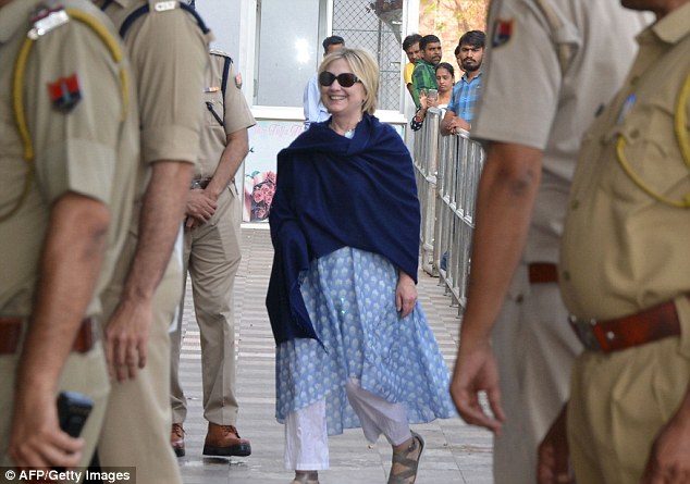 Click to enlarge Hillary Clinton fractures her wrist after slipping in a palace bathtub during trip to India