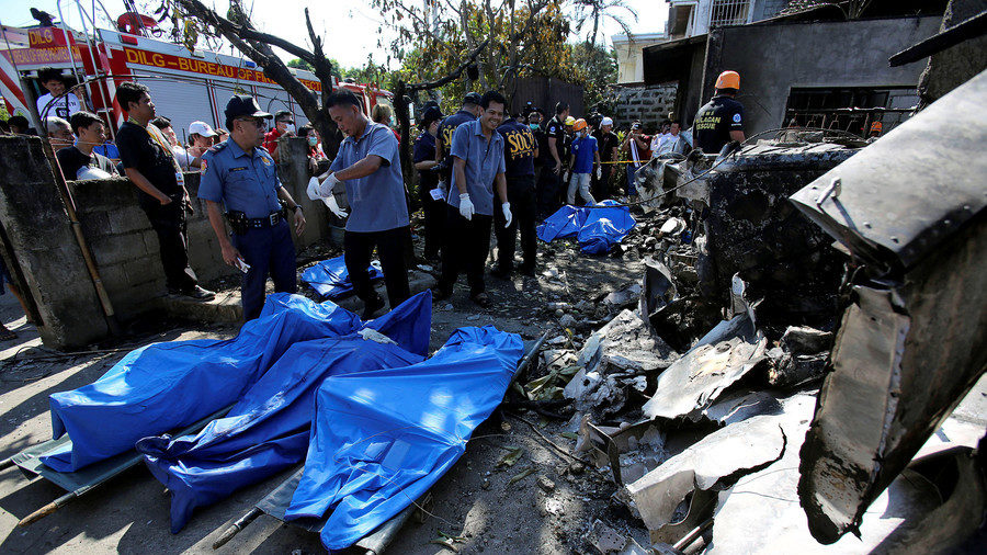 Click to enlarge Airplane crash