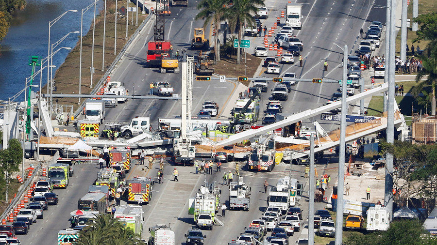 Click to enlarge Bridge collapse