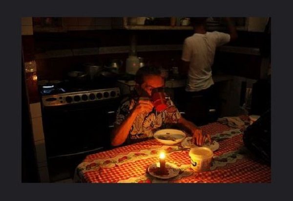 Click to enlarge dinner by candlelight