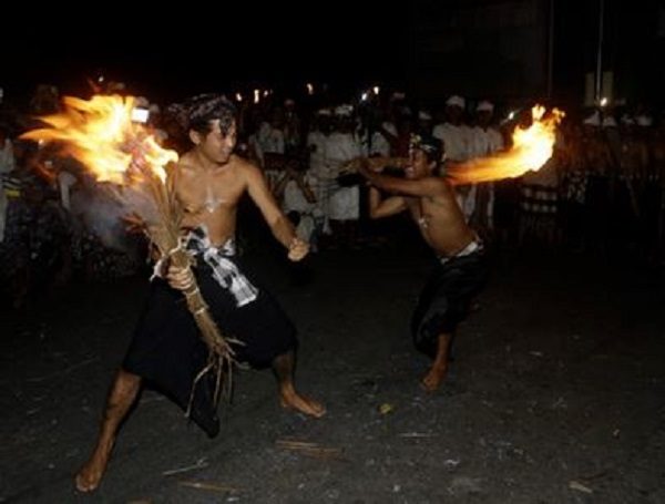 Click to enlarge Balinese fire fight