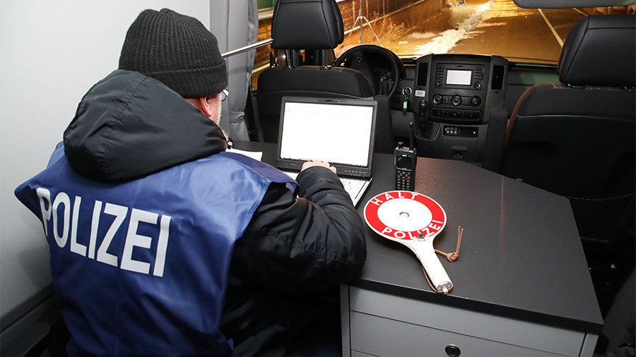 Click to enlarge r border crossing point Germany/Czech
