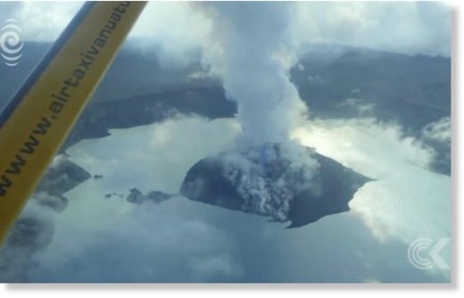 The volcano on Ambae erupting in 2017.