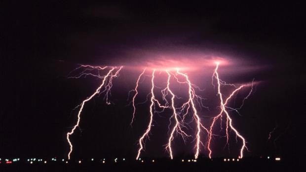 Click to enlarge lightning