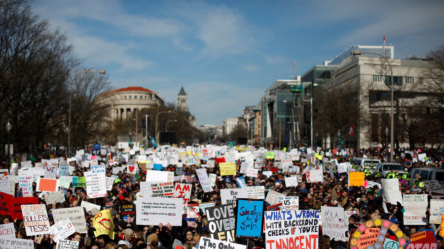 Click to enlarge gun rally