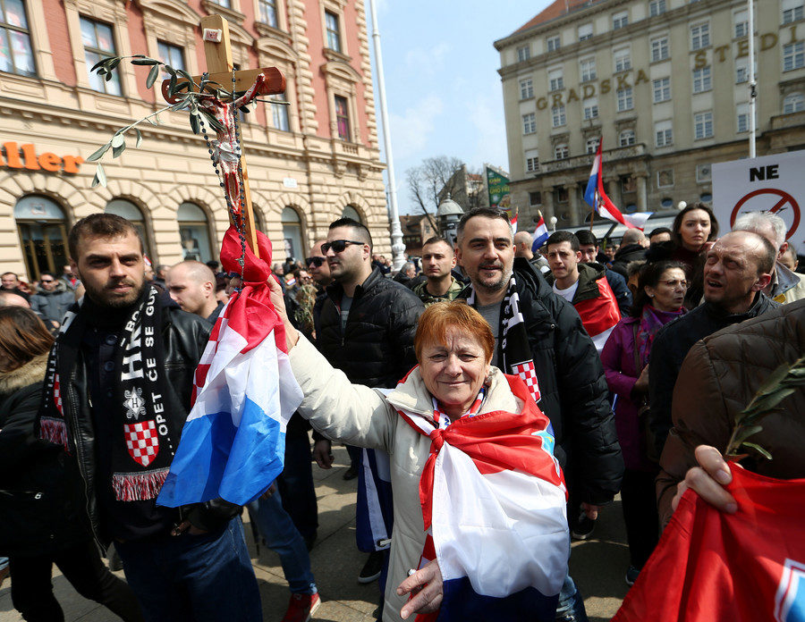 Click to enlarge Protesters march in Zagreb