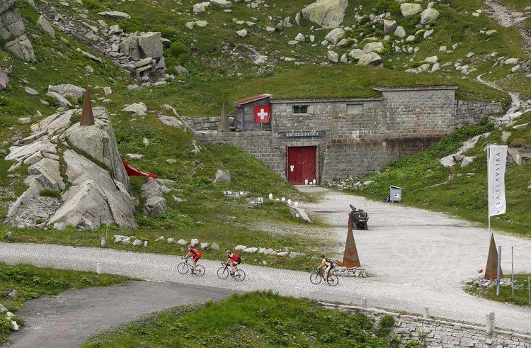 swiss border fortification