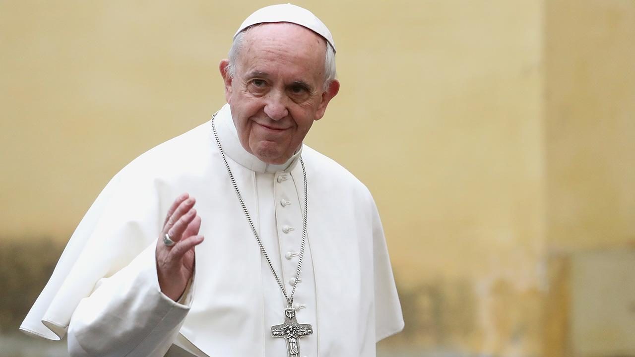 Click to enlarge Pope Francis gun control