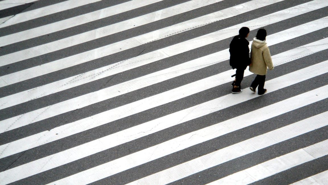 Click to enlarge China fines jaywalkers
