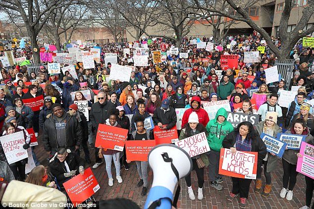Click to enlarge Boston Anti-gun protestors 3-30-2018