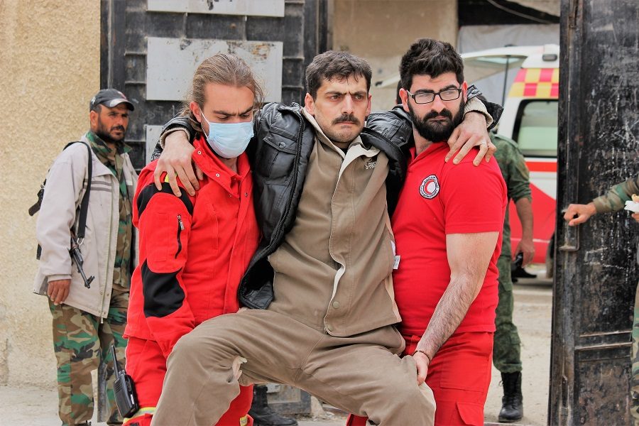 Click to enlarge ghouta injured civilian