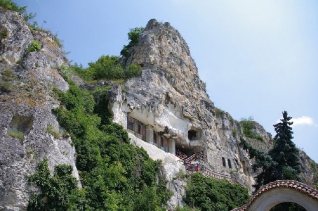 Basarbovo monastery