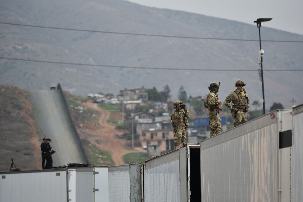 Click to enlarge US border patrol