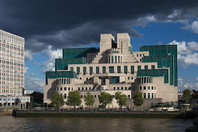 Click to enlarge MI6 headquarters Britian spies