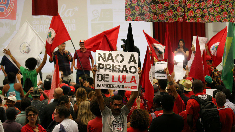 Lula protest